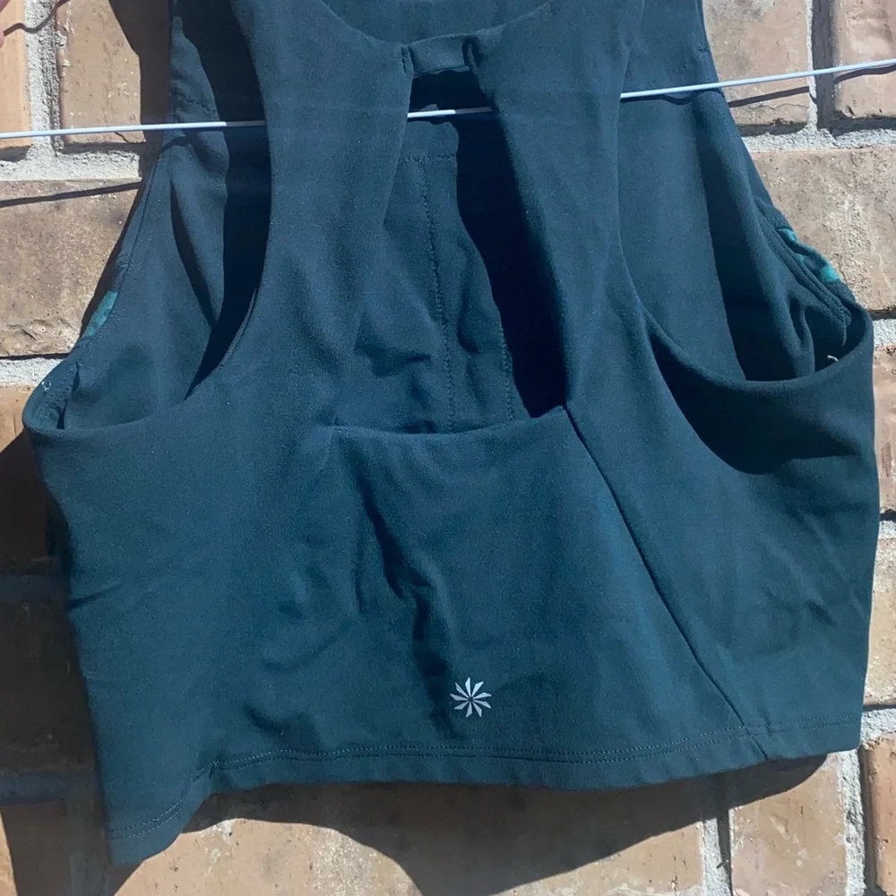 Athleta XL Conscious Crop Camo Green ~ Small - Picture 3 of 9
